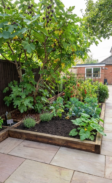 Timber sleeper border detail